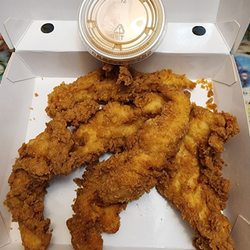 Jollibee - Got a five piece tenders w/dipping sauce. Ordered a 3 piece, but got five?! (12/15/25)