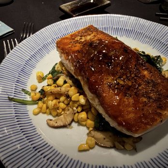 Feng Chophouse - Seared Salmon - Sushi Bars Near Me - Hartford, Connecticut