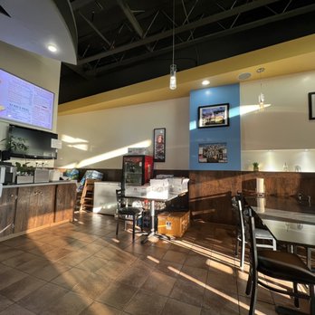 EJ Burger - the interior of a restaurant - Burgers Near Me - Snohomish, Washington EJ Burger - the interior of a restaurant - Burgers Near Me - Snohomish, Washington