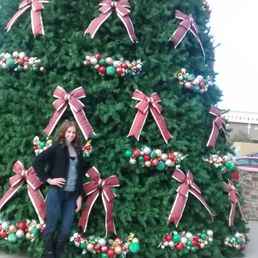 Tree lighting at uptown