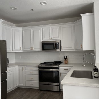 Davis Pro Builders - Kitchen: After (cabinet painting/countertops done by subcontractors) - General Contractors Near Me - Suisun City, California