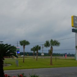 Plaquemine Truck Stop & Fat Tuesday Casino - Main entrance