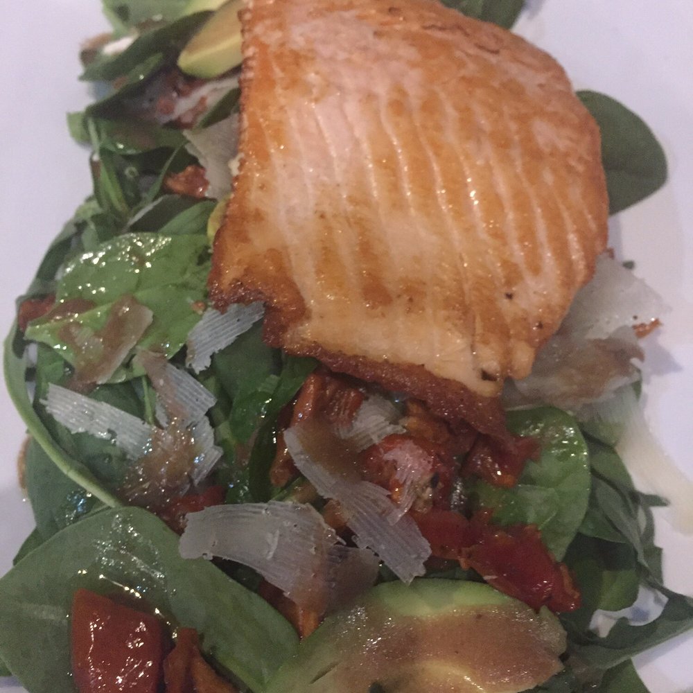 Kelly's Bar And Grill - Salmon and rocket salad - Steakhouses Near Me - Bondi Junction, NSW