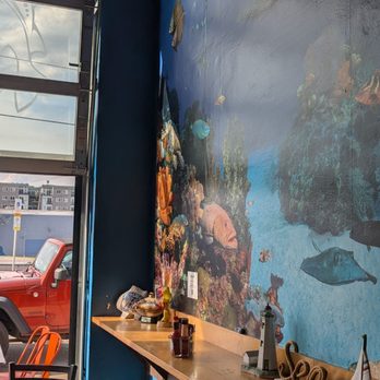 Penn Ave Fish Company - Inside - Sushi Bars Near Me - Pittsburgh, Pennsylvania