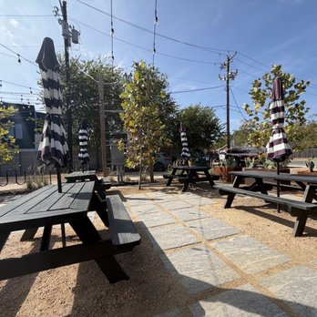 Churchrow Tejas Bbq - Patio - Barbeque Near Me - Austin, Texas