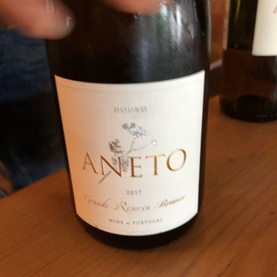 Aneto & Table by null