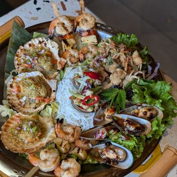 Saigon Star - Saigon Star Seafood Platter - Vietnamese Near Me - Richmond Hill, Ontario Saigon Star - Saigon Star Seafood Platter - Vietnamese Near Me - Richmond Hill, Ontario