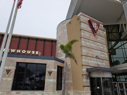 BJ's Restaurant & Brewhouse by null