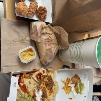 Taco Bell - My order - food was hot and very good! - Fast Food Near Me - Honolulu, Hawaii Taco Bell - My order - food was hot and very good! - Fast Food Near Me - Honolulu, Hawaii