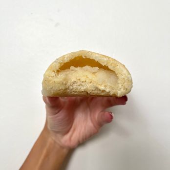 Nanding's Bakery - Pan de coco ($1.30) - 4.5 stars - delicious coconut filling. dough was soft and chewy. not too sweet. - Bakeries Near Me - Honolulu, Hawaii Nanding's Bakery - Pan de coco ($1.30) - 4.5 stars - delicious coconut filling. dough was soft and chewy. not too sweet. - Bakeries Near Me - Honolulu, Hawaii