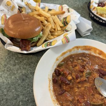 The Richford Diner - Chili beans and hamburger - Diners Near Me - Richford, New York The Richford Diner - Chili beans and hamburger - Diners Near Me - Richford, New York