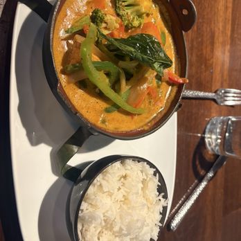 Malai Kitchen - Red curry - Thai Near Me - Dallas, Texas