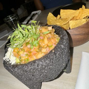 Cantina Monarca - Tulum Guacamole - Cocktail Bars Near Me - Bellevue, Washington