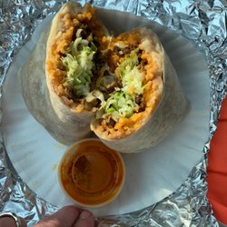 Betty's Tacos - Asada burrito