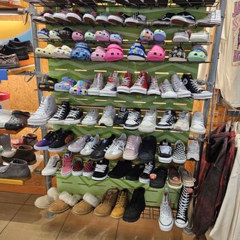 Journeys - Kids shoes - Shoe Stores Near Me - Sherman Oaks, California