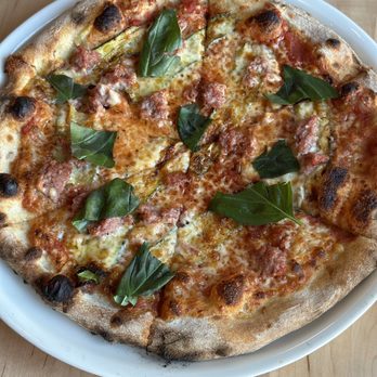 Myrth - Fennel sausage and summer squash pizza - Pizza Near Me - Ada, Michigan