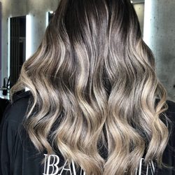 Haus of Rtists by Maggie Semaan - Melted balayage