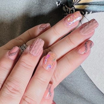 Natural Nails - Nail Technicians Near Me - Kenosha, Wisconsin