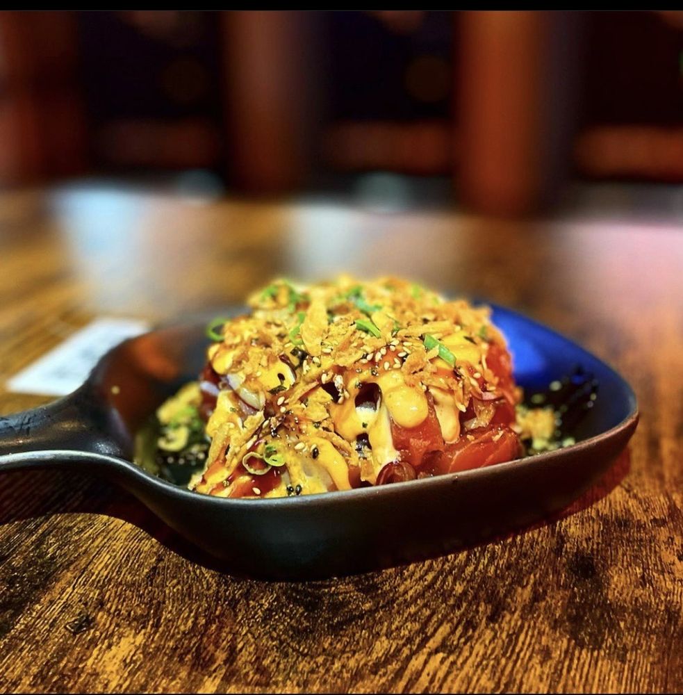 DIAMOND SPORTS BAR AND LOUNGE Updated October 2024 72 Photos & 26