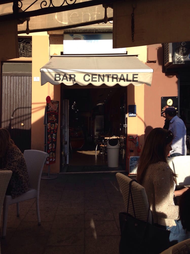 BAR CENTRALE Piazza Yenne 34, Cagliari, Italy Cafes Restaurant