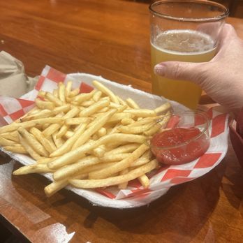 Silver Fir Lodge - Apres ski - Coffee & Tea Near Me - Snoqualmie Pass, Washington Silver Fir Lodge - Apres ski - Coffee & Tea Near Me - Snoqualmie Pass, Washington