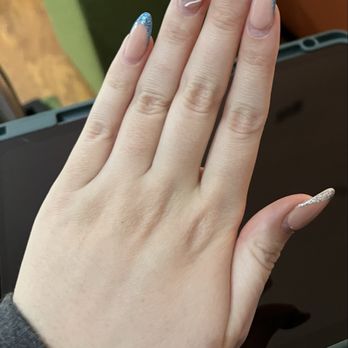 Vip Nails - Daisy - Nail Salons Near Me - Westminster, Colorado