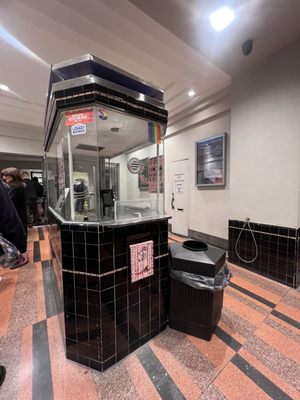 Art Theatre of Long Beach by null