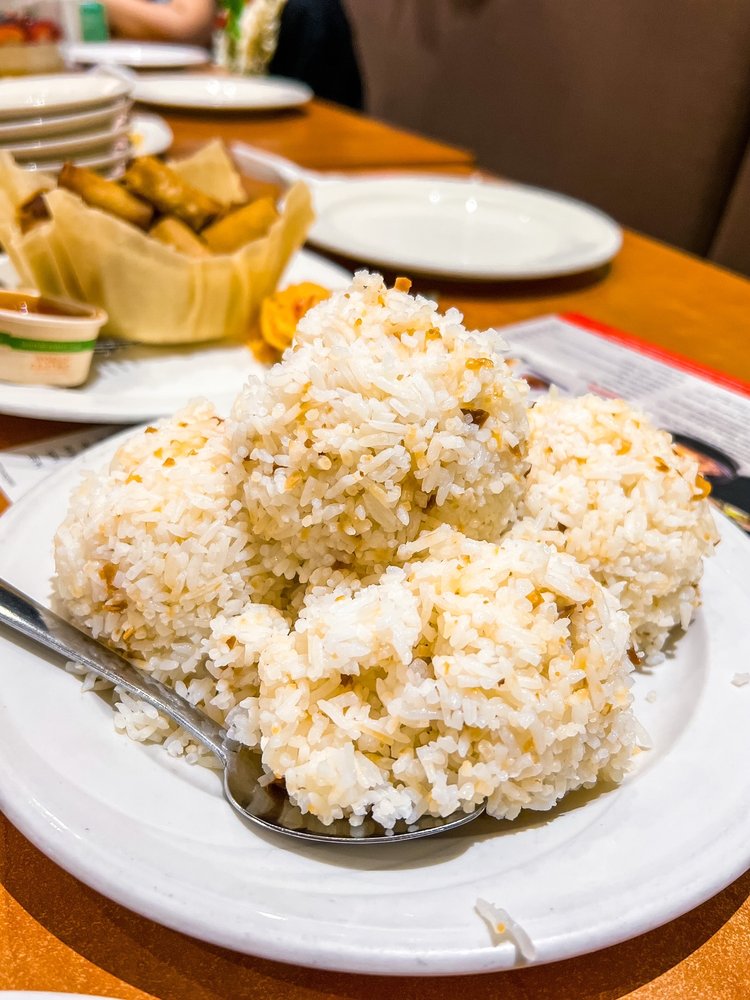 Max's Restaurant Waipahu, Waipahu Roadtrippers