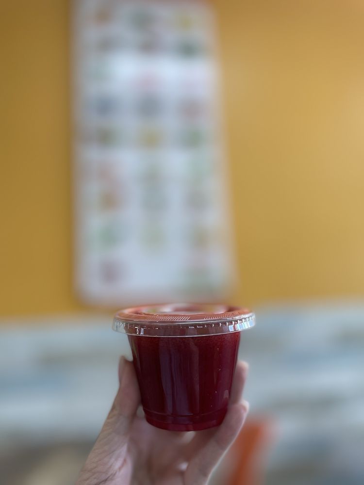 Kwench Juice Cafe Logo