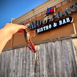 Mouton's Bistro & Bar