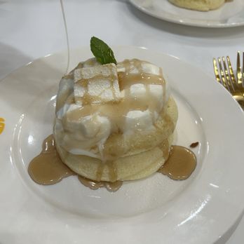 Fluffy Fluffy - Desserts Near Me - Tustin, California Fluffy Fluffy - Desserts Near Me - Tustin, California