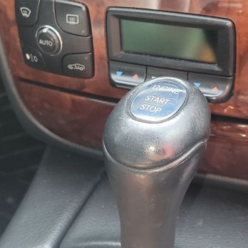 Mosby's Towing & Transport - Push to start button on gear  shift  knob. - Towing Near Me - Campbellsburg, Kentucky