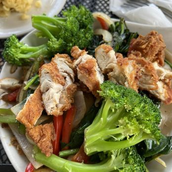 M'Dears Bakery & Bistro - Joes Joe's Favorite - Soul Food Near Me - Los Angeles, California
