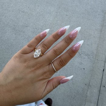 D'or Nail Lounge - Nail Salons Near Me - Temecula, California