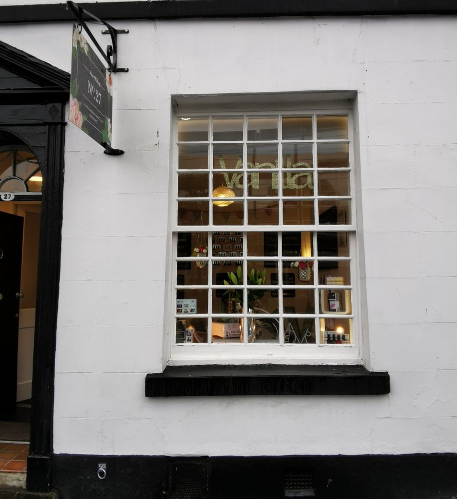 NO.27 HOUSE OF BEAUTY 27 Chester street, Wrexham, United Kingdom