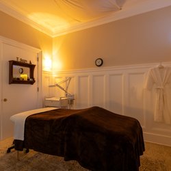 TrioSpa - Massage, Facials & Waxing / Trio Wellness Mgmt - Studio 1 @ TrioWellness - Massage, Facials & Waxing
