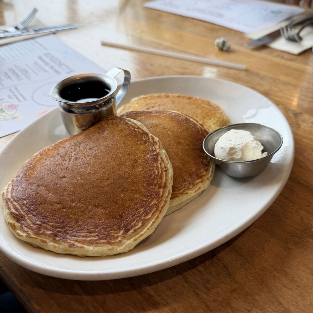 Benedict's - Plain Pancakes from Kids Menu - Breakfast & Brunch Near Me - Wayzata, Minnesota