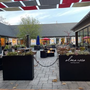 Alessio Artisanal Gelato - Seating is outside in this beautiful courtyard. - Gelato Near Me - Solvang, California