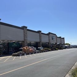 Lowe's Home Improvement - 6/9/25 Garden center