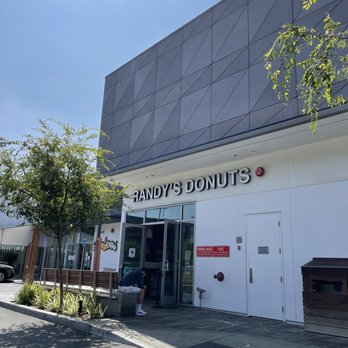 Randy's Donuts - Donuts Near Me - El Segundo, California Randy's Donuts - Donuts Near Me - El Segundo, California
