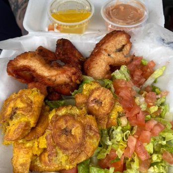 One Stop Kitchen - Food Trucks Near Me - Holyoke, Massachusetts