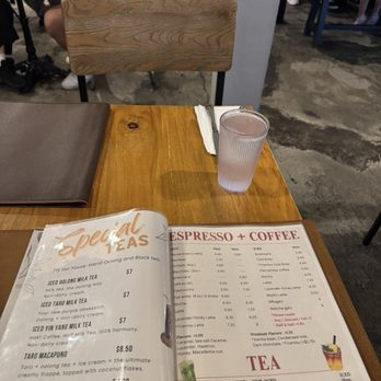 Egghead Cafe - Coffee & Tea Near Me - Honolulu, Hawaii