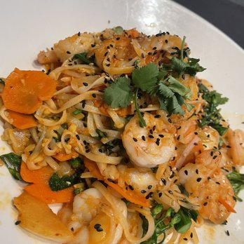 Yard House - Sesame Shrimp Noodles - Bars Near Me - Coral Gables, Florida Yard House - Sesame Shrimp Noodles - Bars Near Me - Coral Gables, Florida