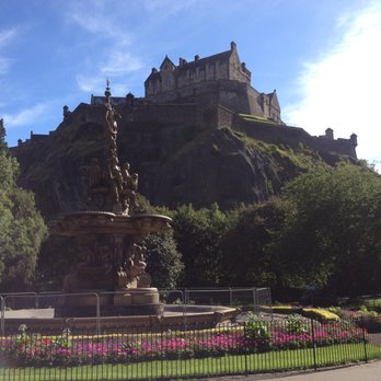 Royal Mile - Landmarks & Historical Buildings Near Me - Edinburgh, EDH