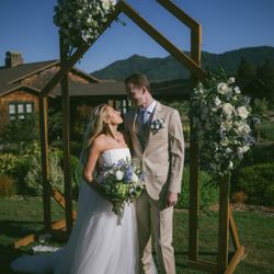 Rafael Florist - Ceremony florals