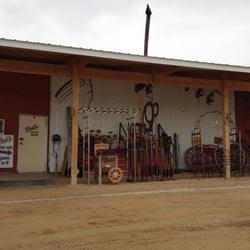 Red's Antiques & Wholesale Barn