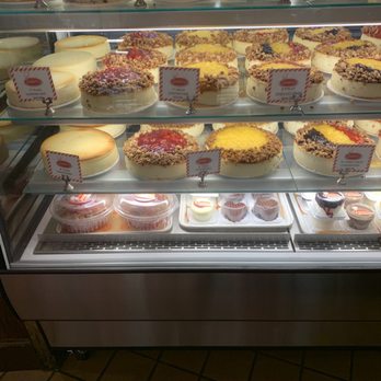 Junior's Restaurant - The famous Junior's cheesecakes - Bakeries Near Me - Brooklyn, New York Junior's Restaurant - The famous Junior's cheesecakes - Bakeries Near Me - Brooklyn, New York