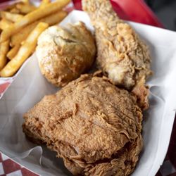 Kajun Chicken & Seafood