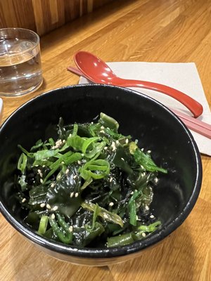 Grasshopper Ramen Bar by null