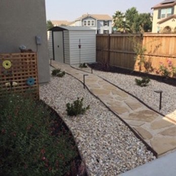 Living Elements Landscape - Flagstone walkway, river rock and mulch bed - Masonry/Concrete Near Me - Sacramento, California